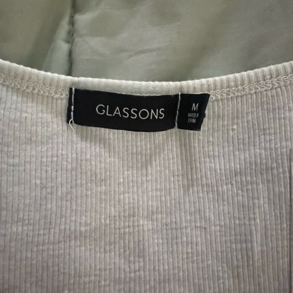 Bundle Of 3 Trendy Tops Embroidered Satin Lettuce Buttons Size S/M Boutique - Picture 7 of 9